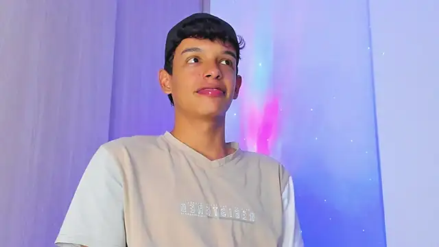 Maxfrost1 online show from 04-24-26, 01:41