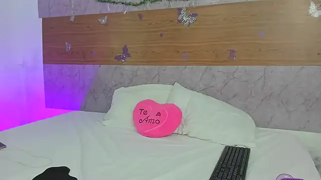 Snapshot of susan_bennet26_ chatting on 03-10-26, 01:43 susan bennet26 online show from 03-10-26, 01:43