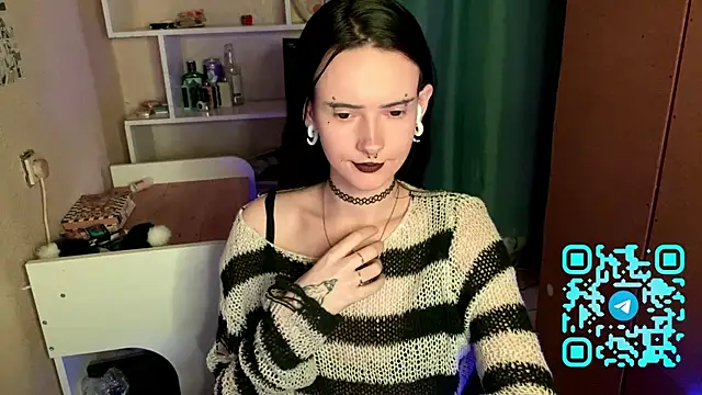 MabelDefina online show from 04-22-26, 11:01