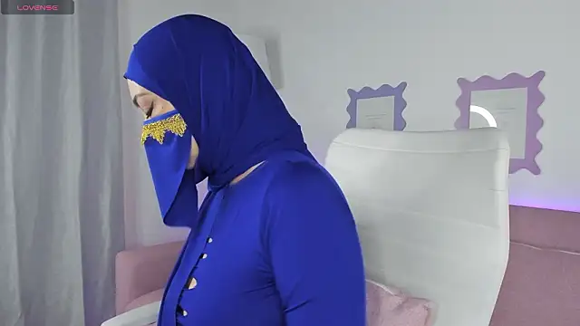 Layla Sahar online show from 02-19-26, 12:34