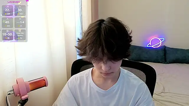  LukaHayes  online show from 04-10-26, 02:00