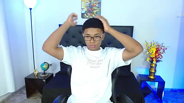 liiam3 online show from 04-07-26, 09:15