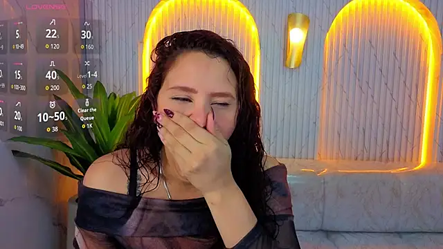 Natasha  tp online show from 05-25-26, 12:44