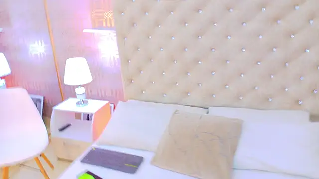 Khloe Moon online show from 03-22-26, 07:50