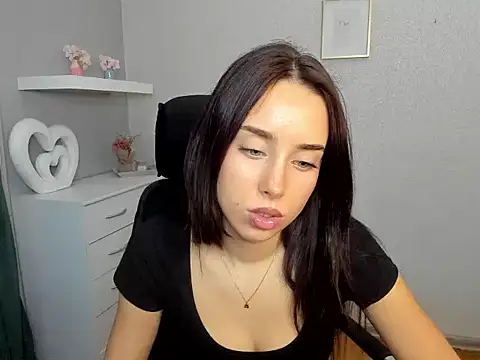 Snapshot of AdeleSolo chatting on 02-26-26, 06:34 AdeleSolo online show from 02-26-26, 06:34