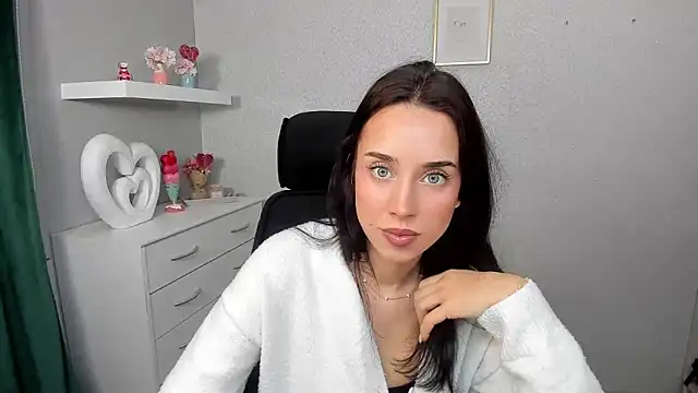 AdeleSolo online show from 03-20-26, 06:29