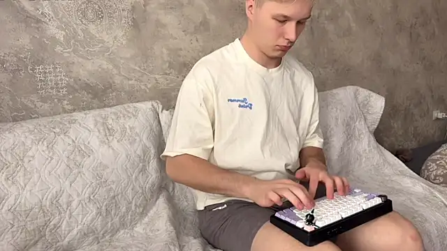 Rebecca David online show from 04-03-26, 08:34