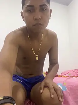 Snapshot of Thiago_ro chatting on 02-25-26, 02:21 Thiago ro online show from 02-25-26, 02:21