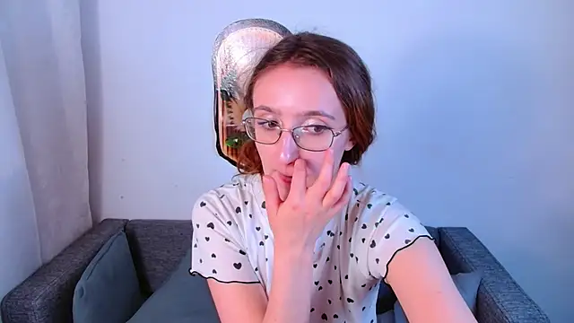 Snapshot of miay_here_ chatting on 05-29-26, 04:49 miay here online show from 05-29-26, 04:49