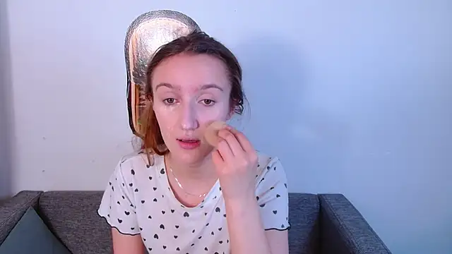 Snapshot of miay_here_ chatting on 05-30-26, 04:59 miay here online show from 05-30-26, 04:59