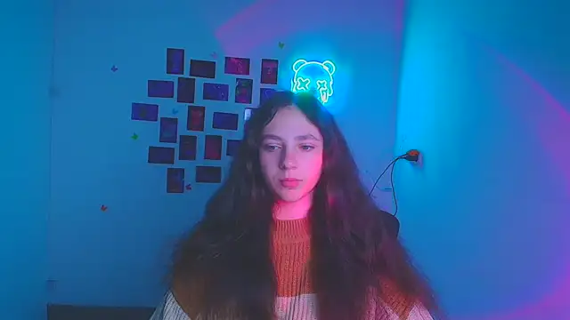KissMeJulia online show from 03-22-26, 06:28