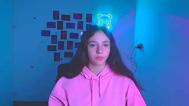 KissMeJulia online show from 03-23-26, 06:28