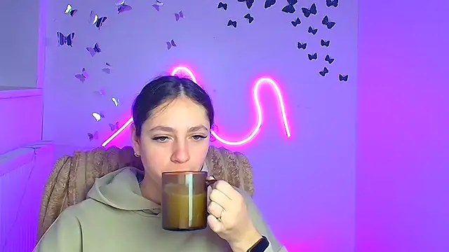 KissMeJulia online show from 04-11-26, 05:34