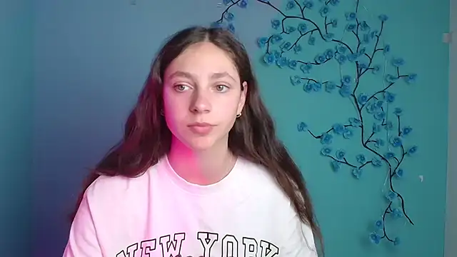 Snapshot of KissMeJulia chatting on 05-08-26, 11:15 KissMeJulia online show from 05-08-26, 11:15