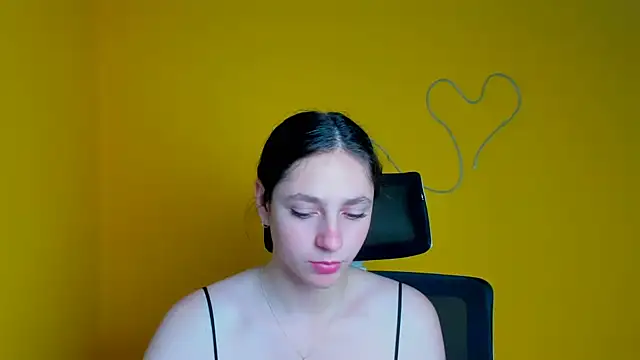 Snapshot of KissMeJulia chatting on 05-19-26, 11:16 KissMeJulia online show from 05-19-26, 11:16