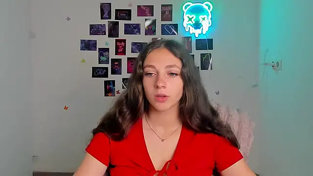 KissMeJulia online show from 07-21-26, 05:43