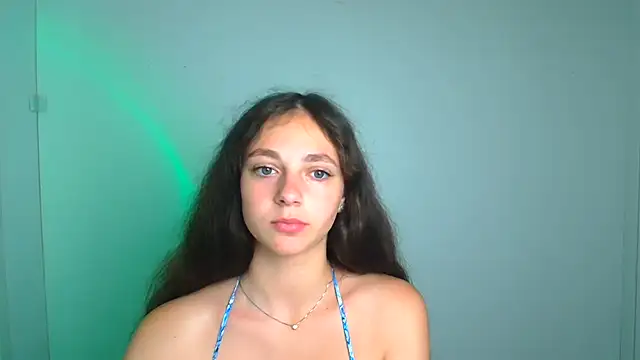 KissMeJulia online show from 08-03-26, 06:01