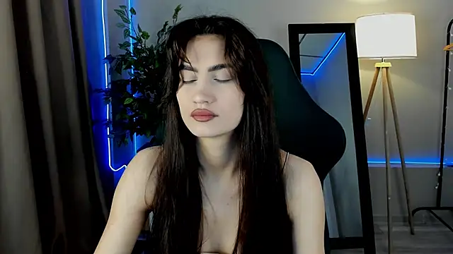 Adele Lanea online show from 05-07-26, 12:38