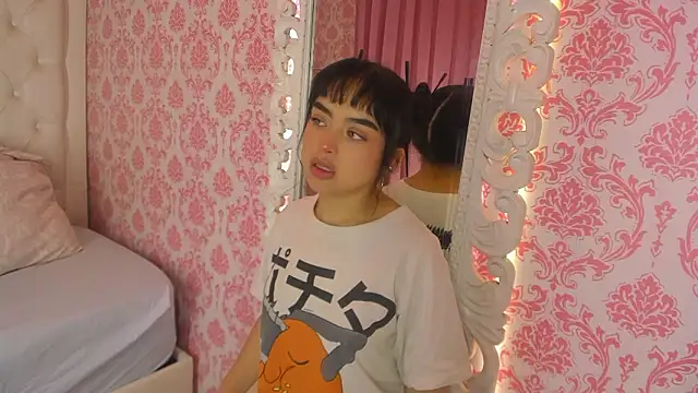 Snapshot of Mai_Rouse chatting on 02-27-26, 12:05 Mai Rouse online show from 02-27-26, 12:05