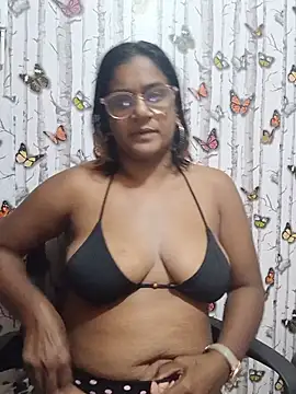 indianstrawberrylips4u online show from 05-14-26, 03:52