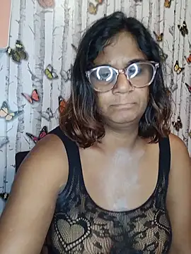 Snapshot of indianstrawberrylips4u chatting on 06-30-26, 05:19 indianstrawberrylips4u online show from 06-30-26, 05:19