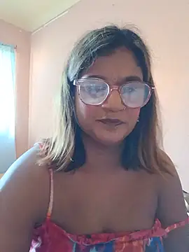 Snapshot of indianstrawberrylips4u chatting on 07-20-26, 10:50 indianstrawberrylips4u online show from 07-20-26, 10:50