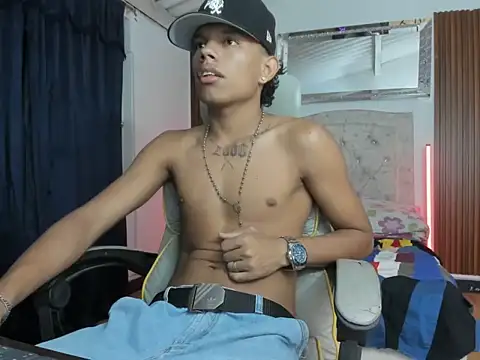 Snapshot of juan_mhata chatting on 06-29-26, 12:17 juan mhata online show from 06-29-26, 12:17