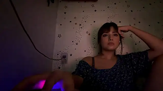 Snapshot of AngelCruz616 chatting on 03-01-26, 04:42 AngelCruz616 online show from 03-01-26, 04:42