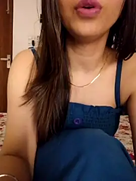 Snapshot of cute_girl_29 chatting on 07-24-26, 06:17 cute girl 29 online show from 07-24-26, 06:17