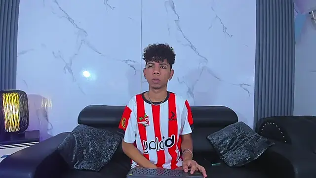 Spicy guys online show from 05-18-26, 01:28