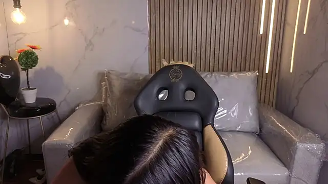 Sweett liia  online show from 05-16-26, 07:45