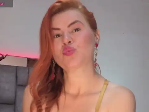 Xiomara-Suarez01 online show from 04-22-26, 03:24
