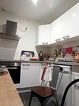 olivbisoumis online show from 03-24-26, 05:45