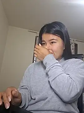 Miiia a online show from 04-20-26, 04:54