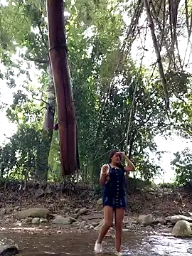 yissela92 online show from 02-26-26, 05:23