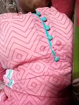 BreezySexyGirl69 online show from 04-07-26, 07:31