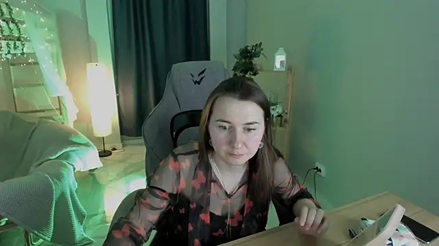 Golden Dragon online show from 04-08-26, 08:25