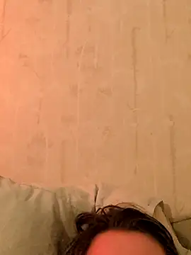 Snapshot of Miss-tease chatting on 03-18-26, 08:23 Miss-tease online show from 03-18-26, 08:23