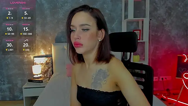 tina xx tina online show from 03-17-26, 01:32