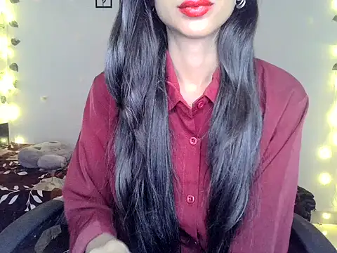 SIKSHA SINGH online show from 04-12-26, 12:04