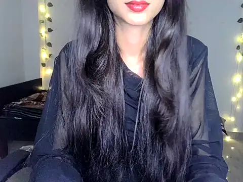 SIKSHA SINGH online show from 06-06-26, 11:04