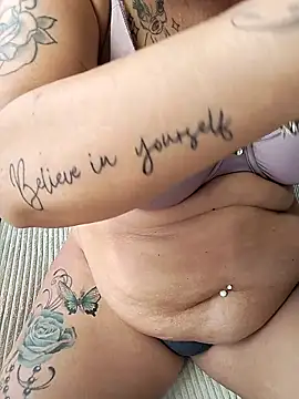 Emma12117 online show from 04-20-26, 09:56