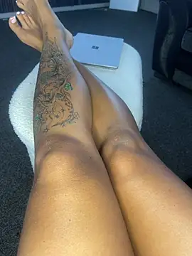 Snapshot of Destinylovex chatting on 07-10-26, 08:33 Destinylovex online show from 07-10-26, 08:33