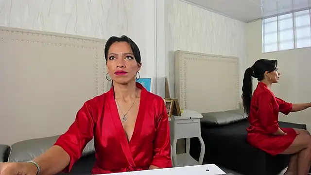 FernandaAvilax online show from 05-17-26, 06:37