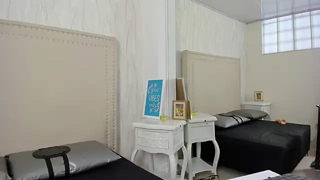 FernandaAvilax online show from 05-19-26, 06:47
