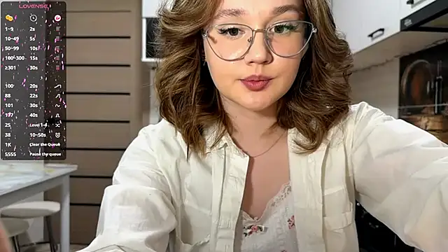 AinaSmith online show from 04-02-26, 11:19