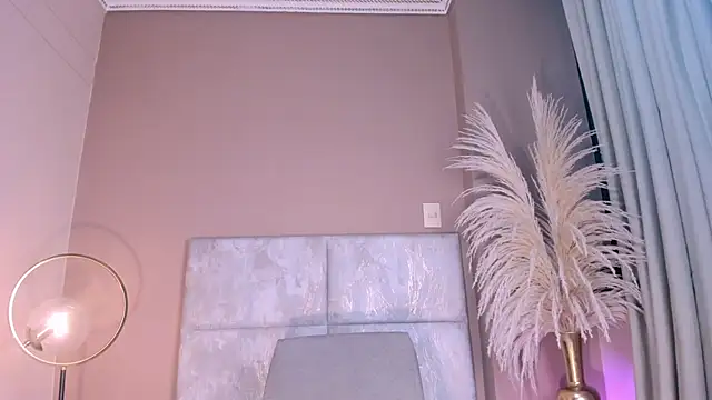 Snapshot of AnnaDenver chatting on 06-04-26, 12:27 AnnaDenver online show from 06-04-26, 12:27