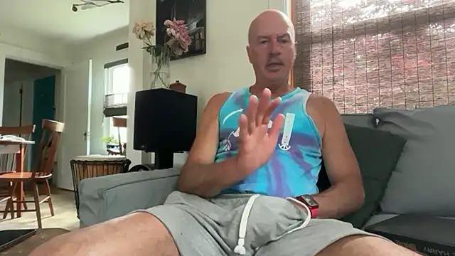 Snapshot of Guy__Grey chatting on 06-20-26, 12:41 Guy Grey online show from 06-20-26, 12:41