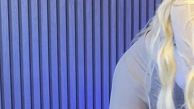 KarmaArms online show from 04-04-26, 12:02