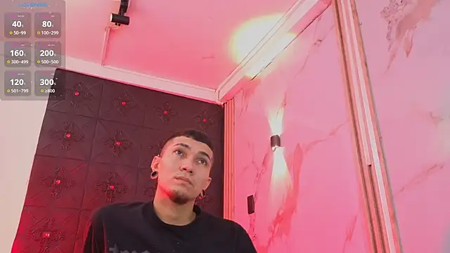 Logan and Reachel online show from 04-05-26, 07:22